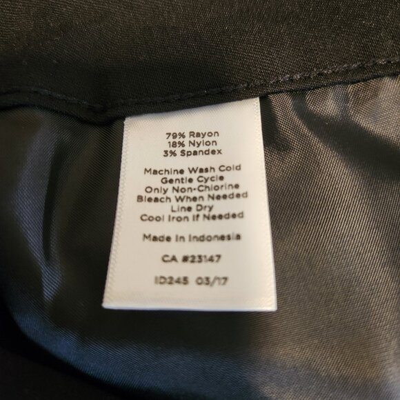 Black slacks - Picture 4 of 4